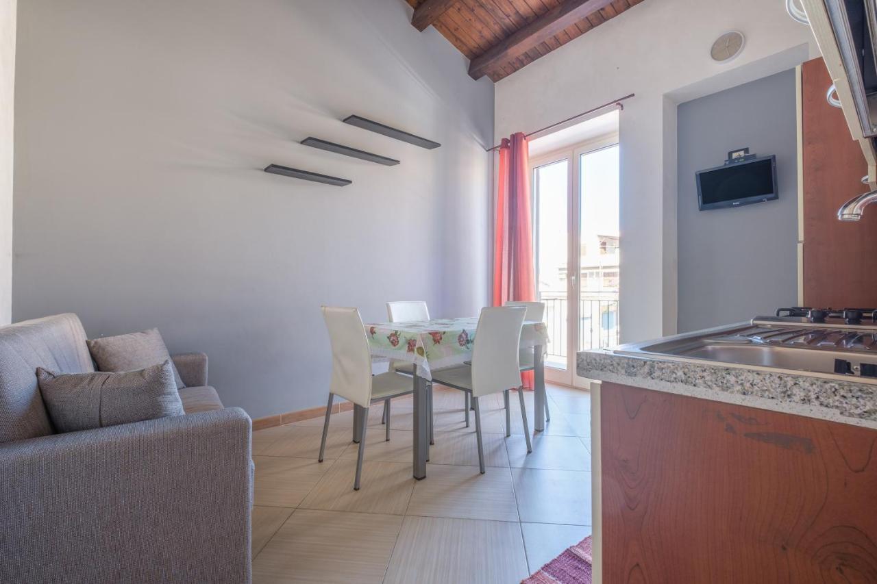 הוילה ברצלונה פוצו די גוטו Casa Vacanza Josephine מראה חיצוני תמונה