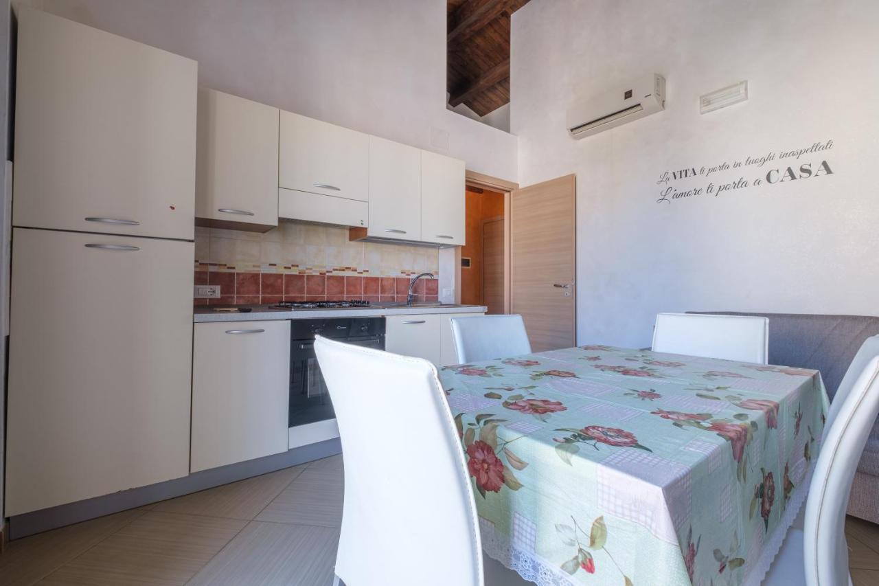 הוילה ברצלונה פוצו די גוטו Casa Vacanza Josephine מראה חיצוני תמונה